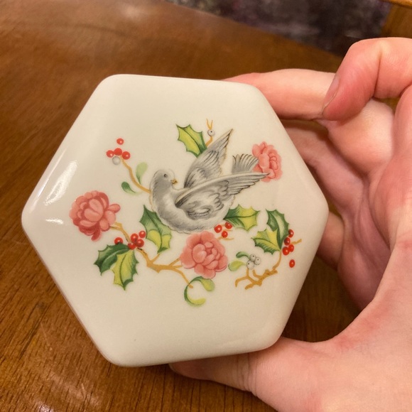 Vintage Avon Holiday Gift Box - Original Gift Note - Picture 8 of 11